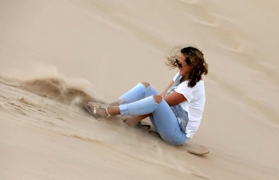 Abu Dhabi: Desert Safari with BBQ, Camel Ride & Sandboarding - BBQ dinner in the desert: food quality and the group pace