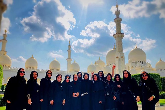 Abu Dhabi Full-Day Sightseeing Tour from Dubai with Mosque Visit - Small-group comfort: pickup, air-conditioning, and time management