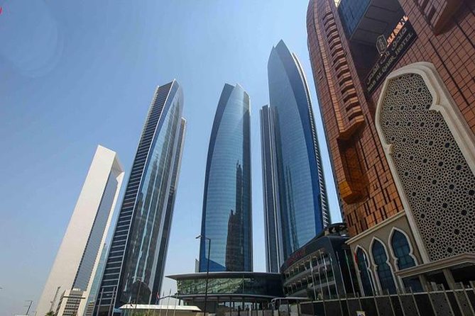 Abu Dhabi Full-Day Sightseeing Tour from Dubai with Mosque Visit - Ferrari World on Yas Island: photo stop reality check