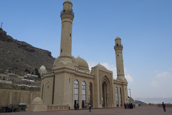 BEST Gobustan, Volcanoes & Absheron Fire Tour (Group or Private) - Surakhany lunch stop: budget for buffet food, then move on