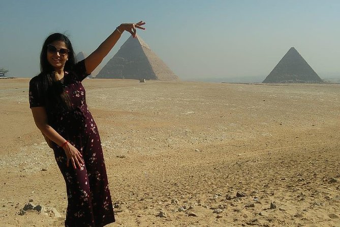 Cairo 8 Hour Private Tour of Pyramids, Egyptian Museum and Bazaar - The Sphinx stop: where the best learning comes from your guide