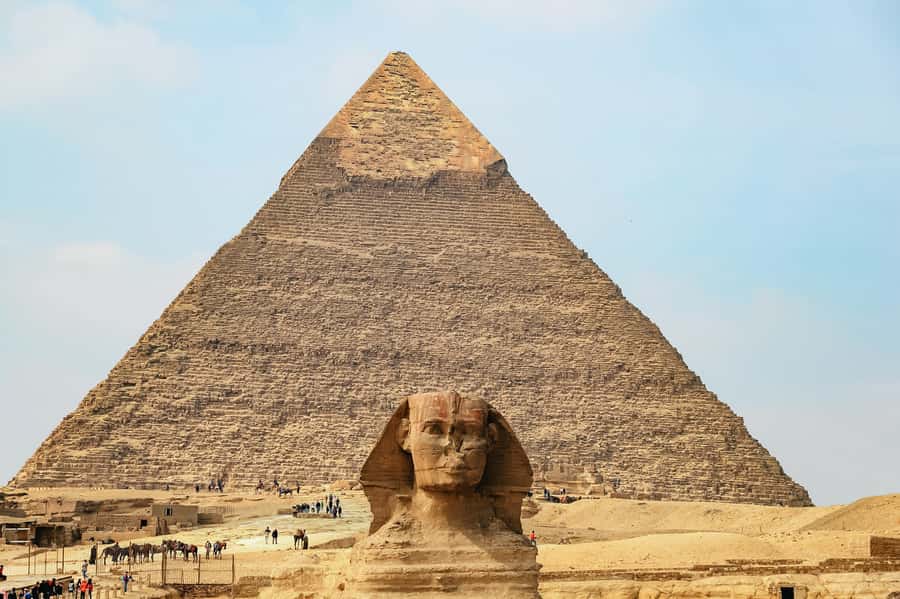 Cairo: Pyramids, Sakkara & Memphis Tour with Lunch - Group vs Private in the Cairo Heat: Pick the Style That Fits You