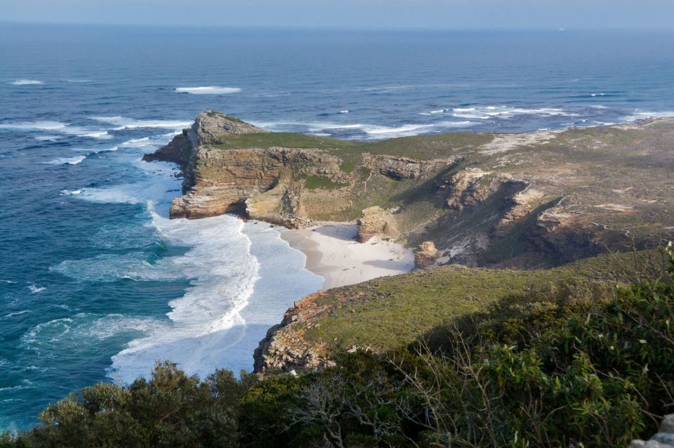 Cape Town: Cape of Good Hope & Penguins Day Tour with Pickup - Simon’s Town lunch and the Muizenberg beach pause