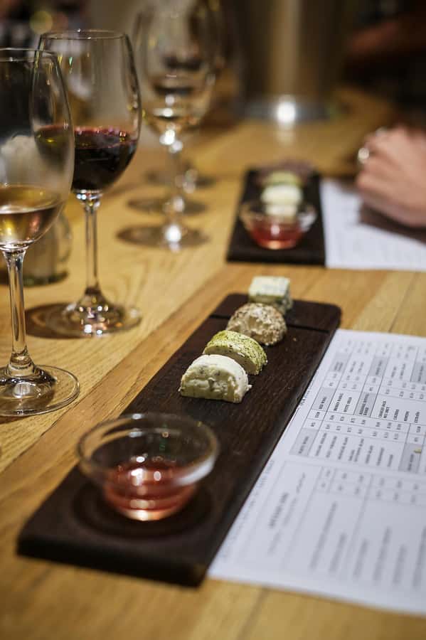 Cape Town: Full-Day Winelands Tour with Wine Tastings & Food - The heart of the day: wine, cheese, and chocolate pairings that teach your palate