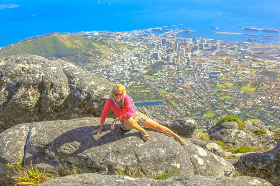 Cape Town Tour: Table Mountain, Penguins & Cape Point+Pickup - Chapmans Peak Drive: the coastal road stop that feels like a movie