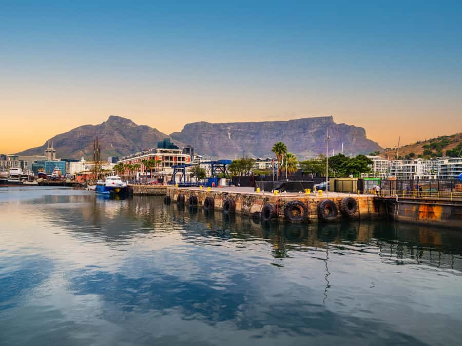 Cape Town Tour: Table Mountain, Penguins & Cape Point+Pickup - Cape Point and the lighthouse: big views, optional train fun, and baboon caution