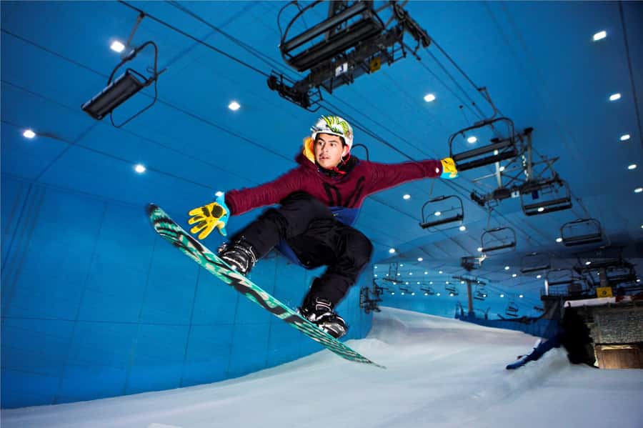 Dubai: 2-Hour or Full-Day Slope Session at Ski Dubai - Gear setup: included equipment, sizing, and the glove question