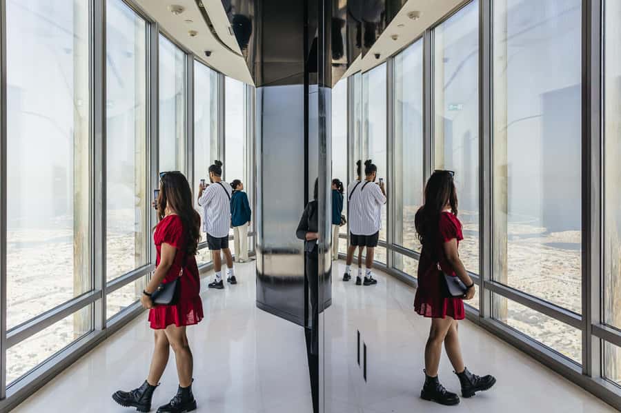 Dubai: Burj Khalifa Sky Level 148, 124, & 125 Entry Ticket - Levels 124 and 125: great views, but expect more crowd energy