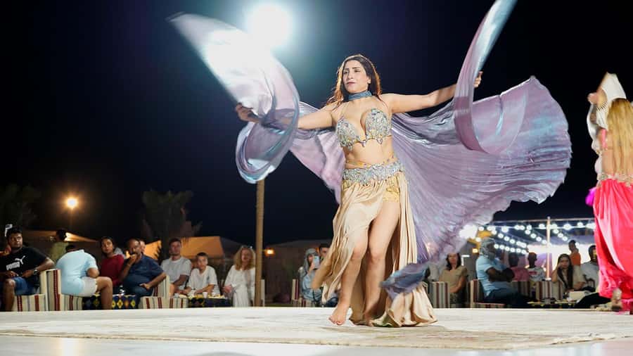 Dubai: Desert Safari, Camel Ride, Show & Optional Dinner - Who this Dubai desert safari suits best