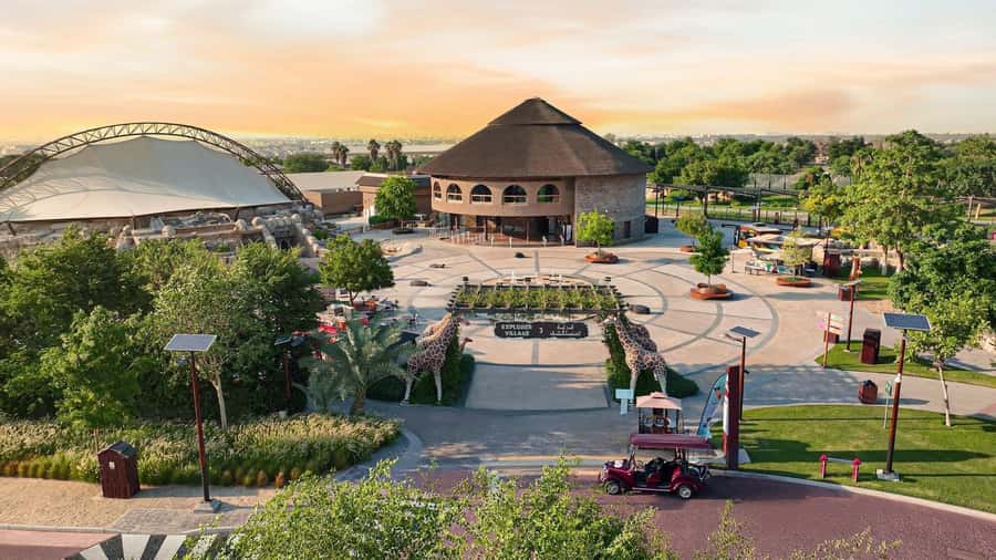 Dubai: Dubai Safari Park Entry Pass - Extra-Cost Feeding, High-Demand Slots, and Where to Spend