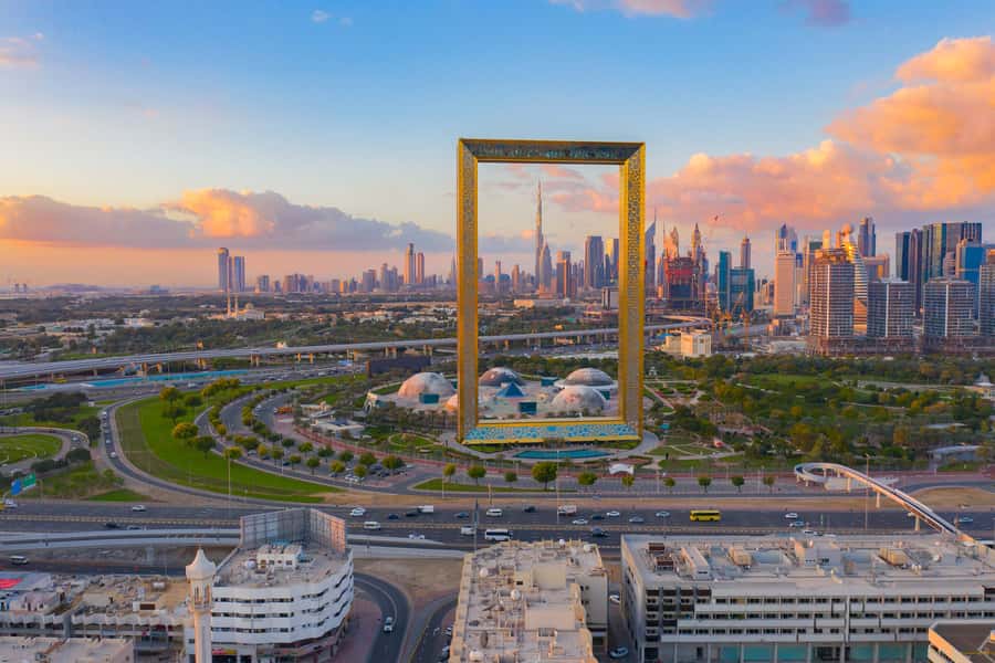 Dubai: Frame Tickets, Creek, Souks & Blue Mosque Guided Tour - Jumeirah Beach photo stop with Burj Al Arab as your backdrop