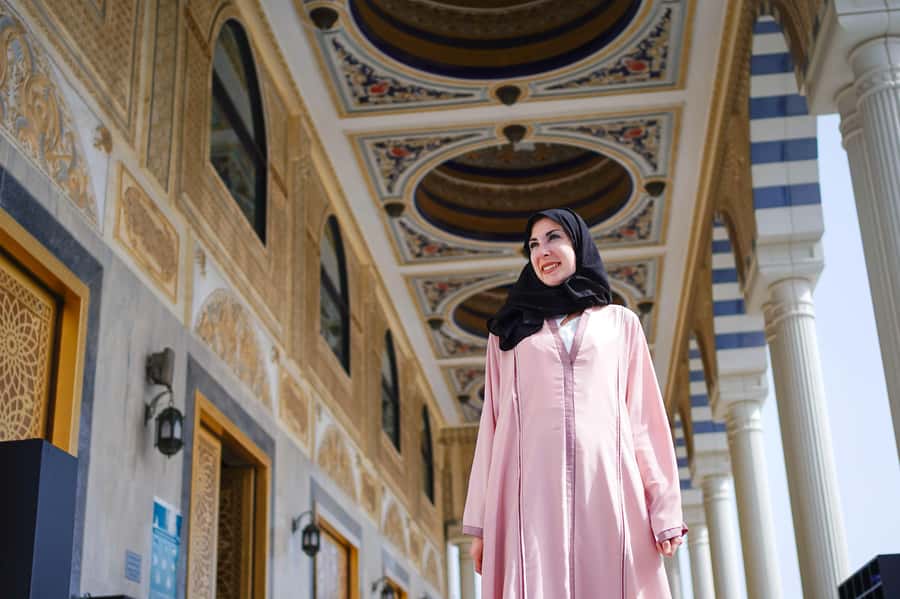 Dubai: Half-Day City Tour with Blue Mosque, Creek, and Souks - Al Fahidi District + Gold Souk and Spice Souk: the guided walk that helps you shop smarter