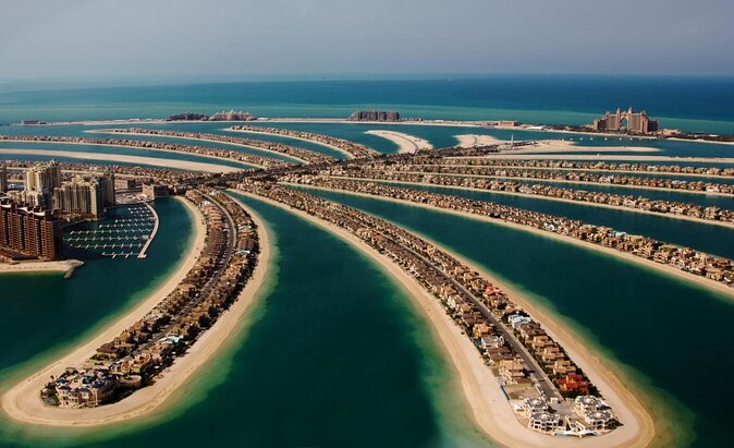 Dubai Harbour Super Yacht Experience with gourmet & Drinks - Key takeaways