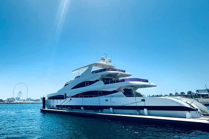 Dubai Harbour Super Yacht Experience with gourmet & Drinks - On board in 3 hours: deck layout and the party rhythm