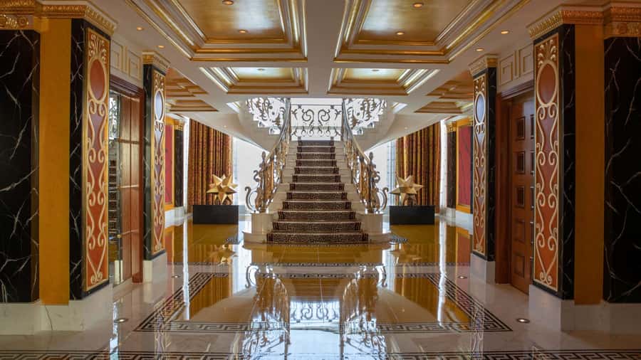 Dubai: Inside Burj Al Arab Guided Tour with Optional Extras - Key Things You’ll Notice on This Tour