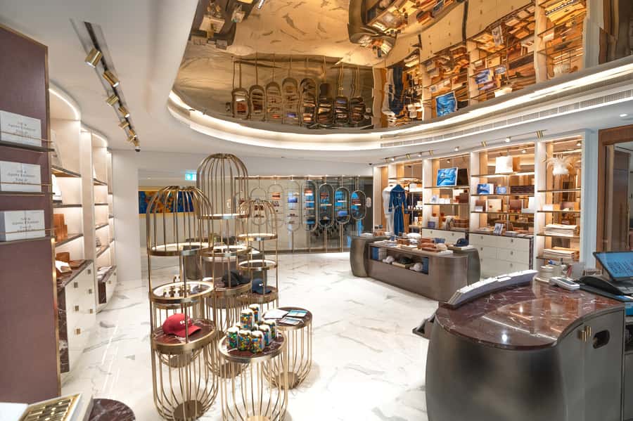 Dubai: Inside Burj Al Arab Guided Tour with Optional Extras - Price and Logistics: Does $67 Deliver Real Value?