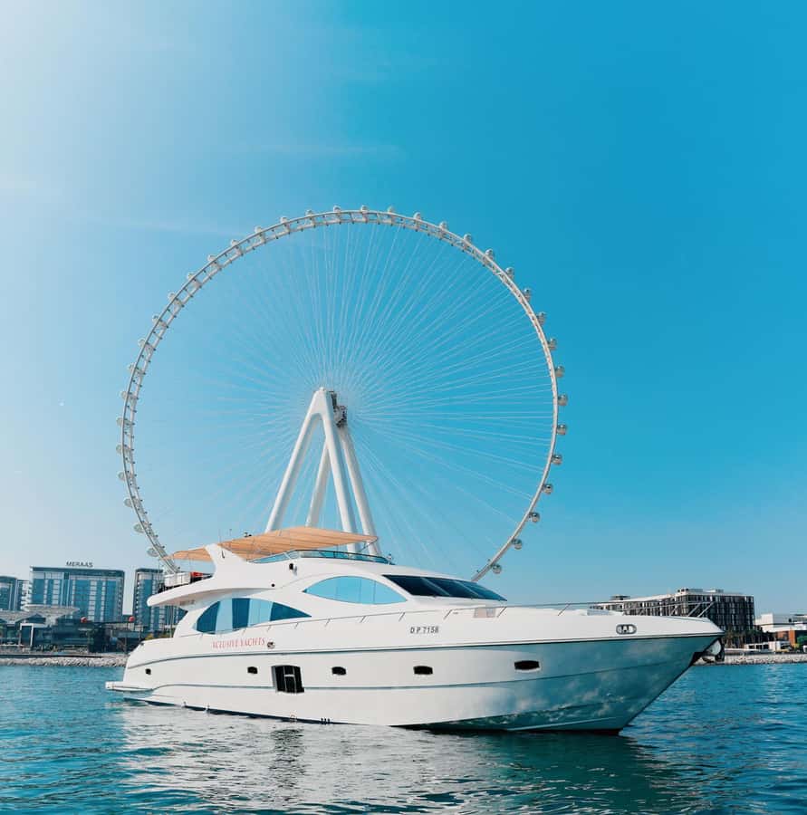 Dubai: Instagrammable Yacht Tour with Drinks & Ain/JBR Views - Key things that make this Dubai Marina yacht tour worth it