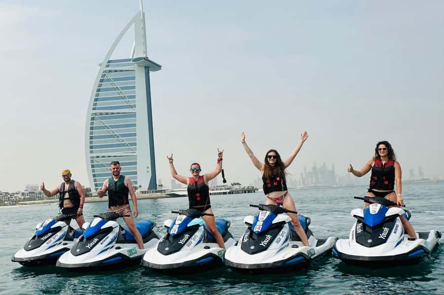 Dubai: Jet Ski Tour of Burj Al Arab with Photos - Meeting at P&O Marina: Finding Yoush Water Sports fast