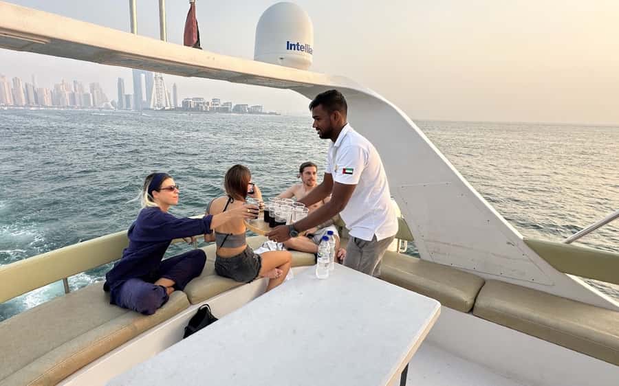Dubai: Luxury Sunset Yacht Tour with Snacks and Drinks - Who This Cruise Fits Best (and Who Might Skip It)