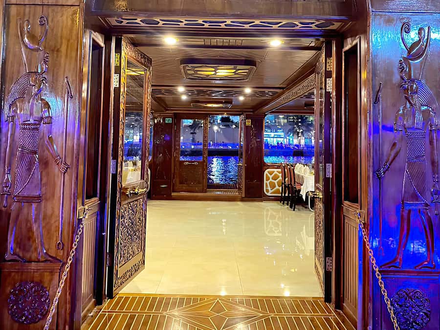 Dubai Marina: Dinner Cruise in a Traditional Boat - Seating Strategy: Top Deck Views, VIP Tables, and First-Come Reality