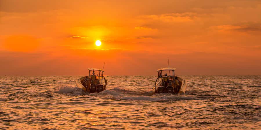 Dubai Marina: Guided Sightseeing Tour by Speedboat - Madinat Jumeirah and the coastal run: where the architecture shifts tone