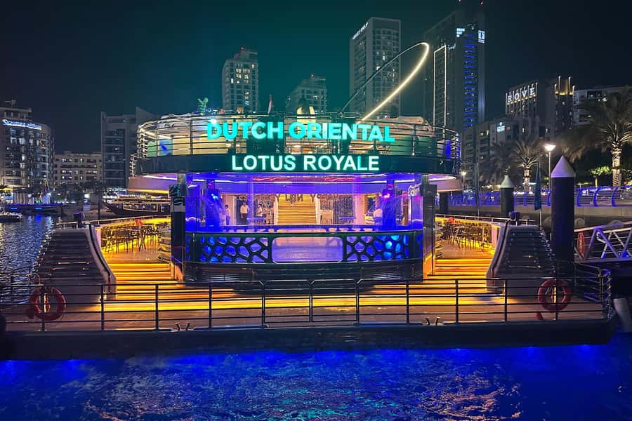 Dubai: Mega Yacht Dinner Cruise with Buffet - Key things that make this cruise worth your time