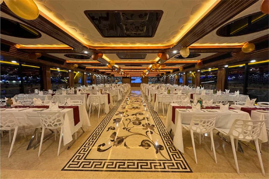 Dubai: Mega Yacht Dinner Cruise with Buffet - Drinks, service, and the VIP feeling people keep repeating