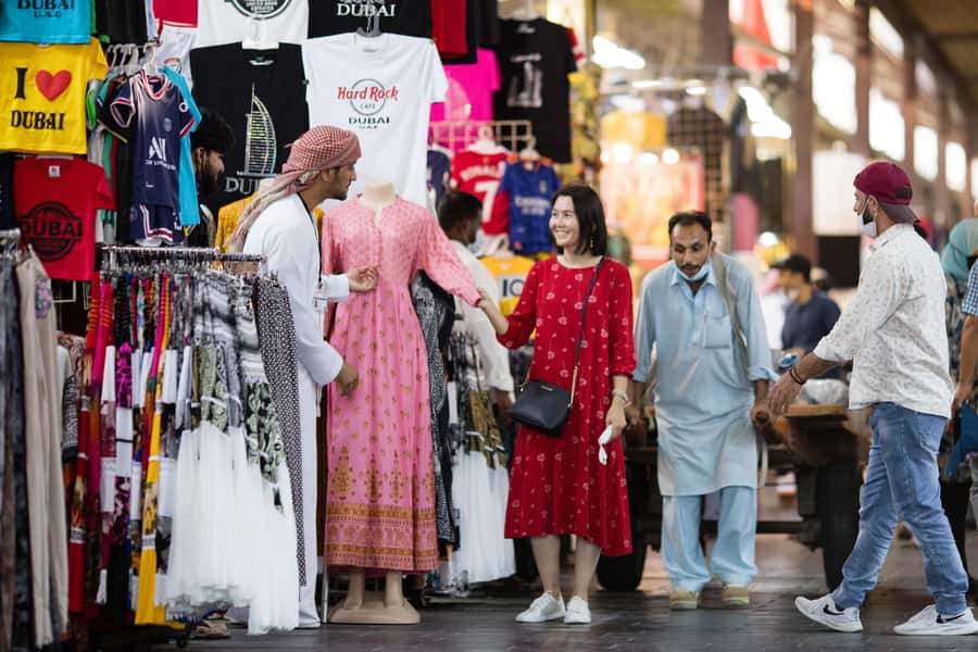 Dubai: Old Town, Creek, Museums, Souks, & Street Food Tour - Spice Souk and Gold Market: shopping with guardrails
