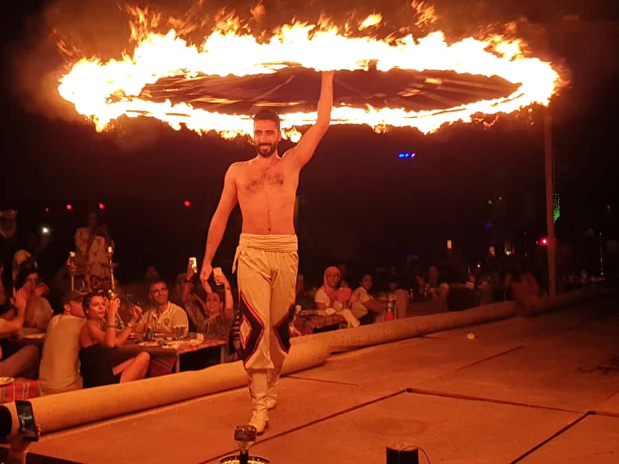 Dubai: Quad Bike Safari, Camels, & Camp with BBQ Dinner - Guides and Group Energy: Why Names Like Zee and Amir Matter