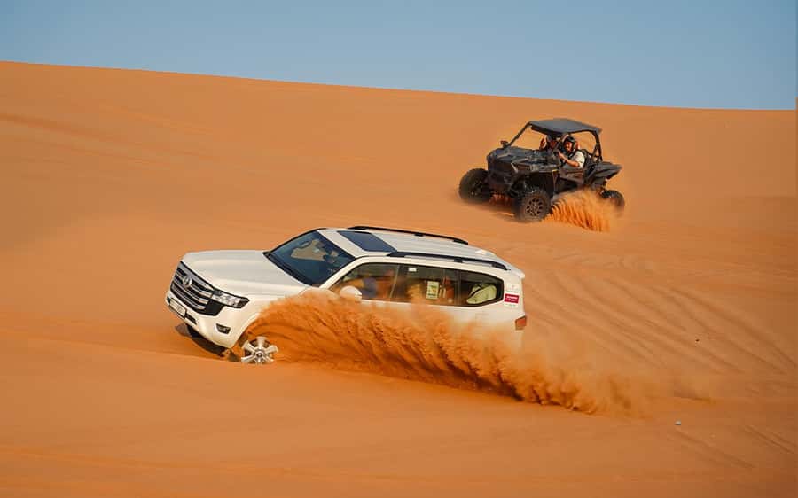 Dubai: Sandboarding, Camel Ride and Red Dune Bashing - Getting picked up: Land Cruiser comfort and real-world timing