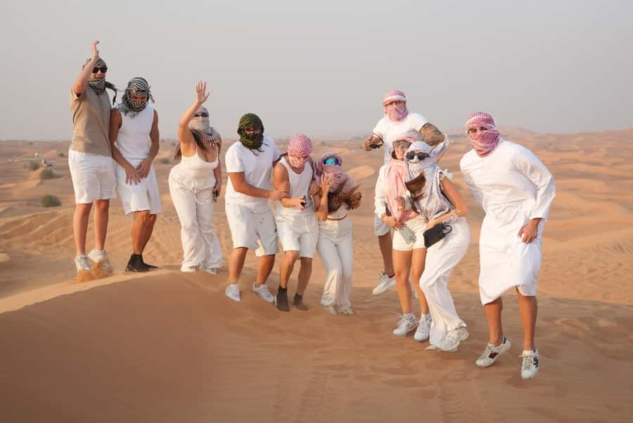 Dubai: Self-Drive Buggy Adventure with Optional BBQ Dinner - Shisha and henna: the extras that depend on your choice