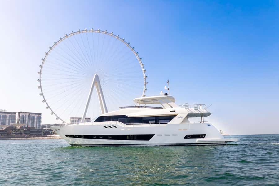 Dubai: The Luxury Yacht Tour with Live BBQ Option - Dubai Harbour yacht tour: why this cruise works so well