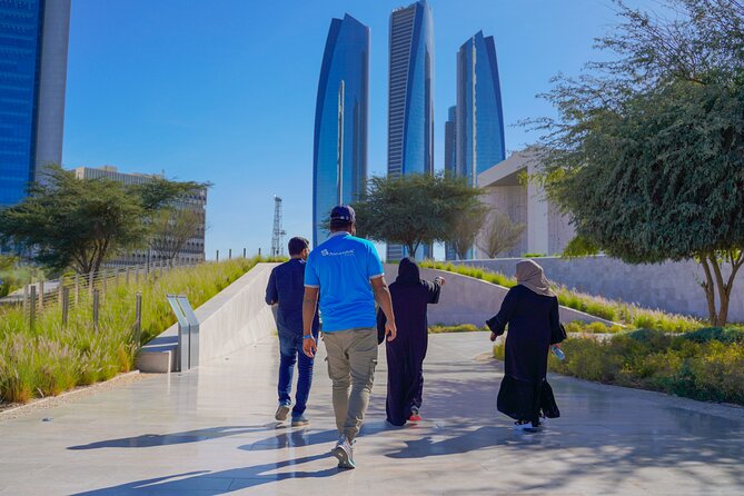 From Dubai: Abu Dhabi City Sightseeing & Sheikh Zayed Mosque - The Corniche and Skyline Photo Stops: Fast Views With Real Payoff