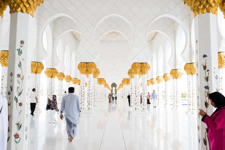 From Dubai: Abu Dhabi Essentials Tour with Optional Lunch - From Dubai: Timing, Pickup, and What That 9–10 Hours Feels Like