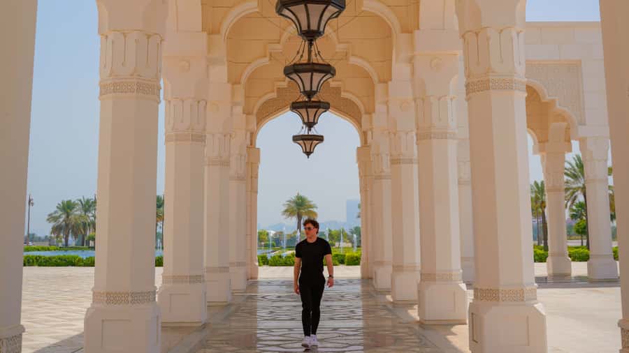 From Dubai: Abu Dhabi Premium Full-Day Sightseeing Tour - Louvre Abu Dhabi photo stop on Saadiyat Island