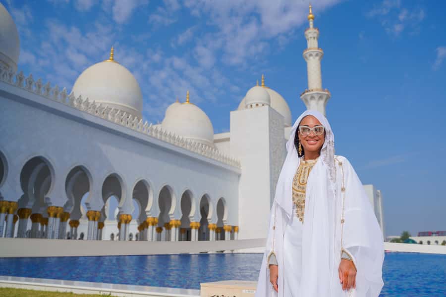 From Dubai: Abu Dhabi Premium Full-Day Sightseeing Tour - Etihad Towers: 74th-floor 360-degree city views