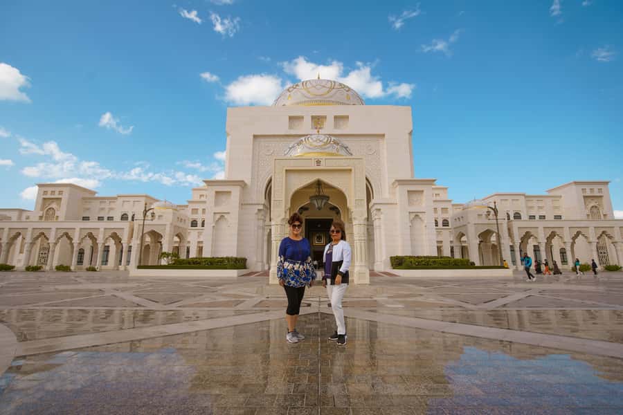 From Dubai: Abu Dhabi Premium Full-Day Sightseeing Tour - Grand Sheikh Zayed Mosque: dress code and photo wins