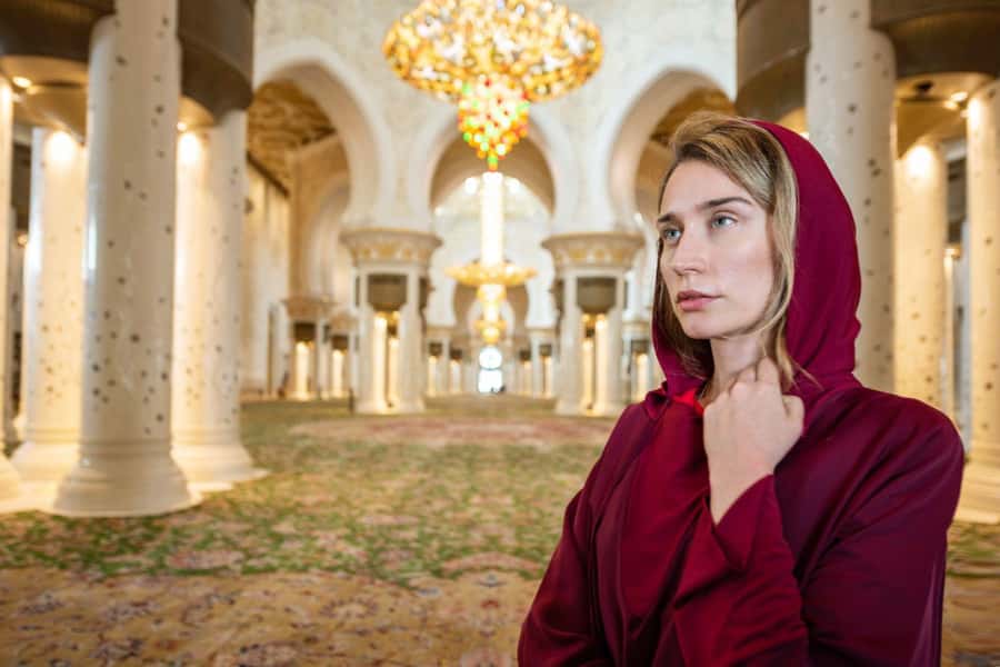 From Dubai: Abu Dhabi Sheikh Zayed Mosque Guided Tour - Optional Zayed National Museum: when artifacts add meaning