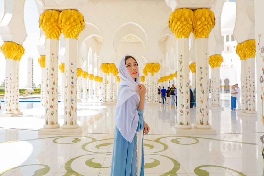 From Dubai: Abu Dhabi Sheikh Zayed Mosque Guided Tour - Timing and what 5–7 hours really feels like
