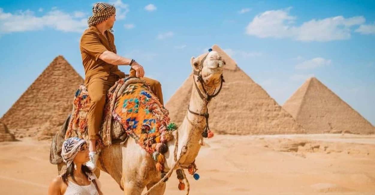 From Hurghada: Full-Day Trip to Cairo by Plane - Giza Plateau with the Sphinx and Valley Temple: the real highlights