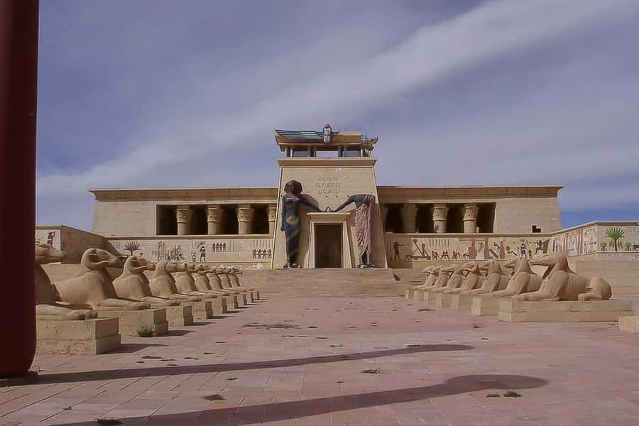From Marrakech: 2-Day Sahara Tour to Zagora & Ait Ben Haddou - Kasbah Ait Ben Haddou: UNESCO views, and why the timing matters