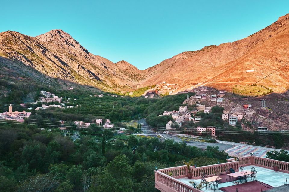 From Marrakech: Atlas Mountains Full-Day Hiking Trip w Lunch - Optional extras and stops: argan oil, markets, and shopping traps