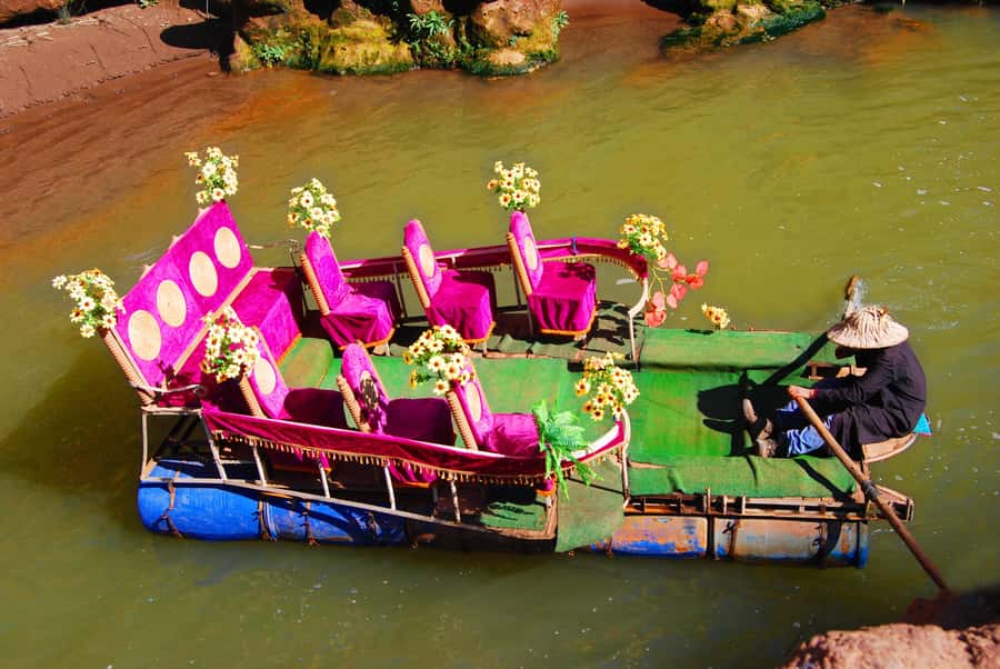 From Marrakech: Ouzoud Waterfalls Guided Tour & Boat Ride - Arriving at Ouzoud: your first look at the 110-meter drop