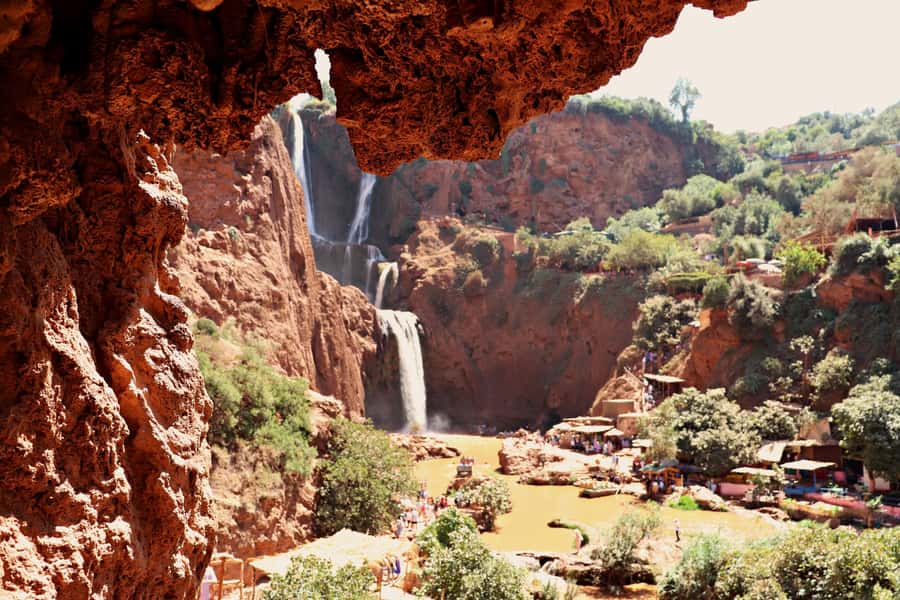 From Marrakech: Ouzoud Waterfalls Guided Tour & Boat Ride - Lunch in Ouzoud: plan cash and pick a view on purpose