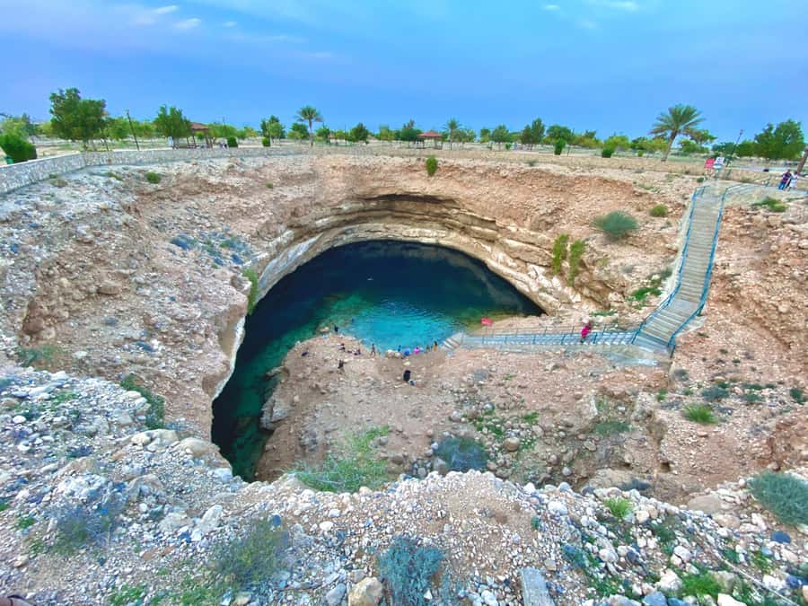From Muscat: Wadi Shab & Bimmah Sinkhole Full-Day Tour - Wadi Shab and Bimmah Sinkhole: what this day feels like