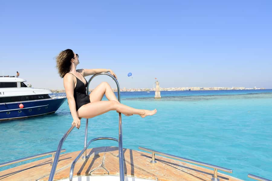 Hurghada: Orange Bay Island Boat Trip w/ Breakfast and Lunch - Guides, safety, and why comfort matters on the water