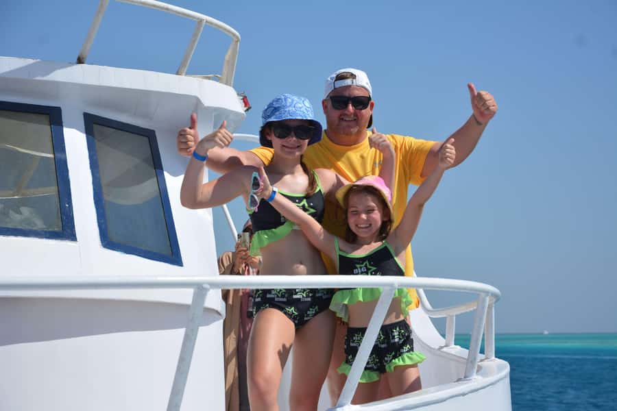 Hurghada: Orange Bay Island Boat Trip w/ Breakfast and Lunch - Banana boat or sofa ride: included thrills with a wind clause