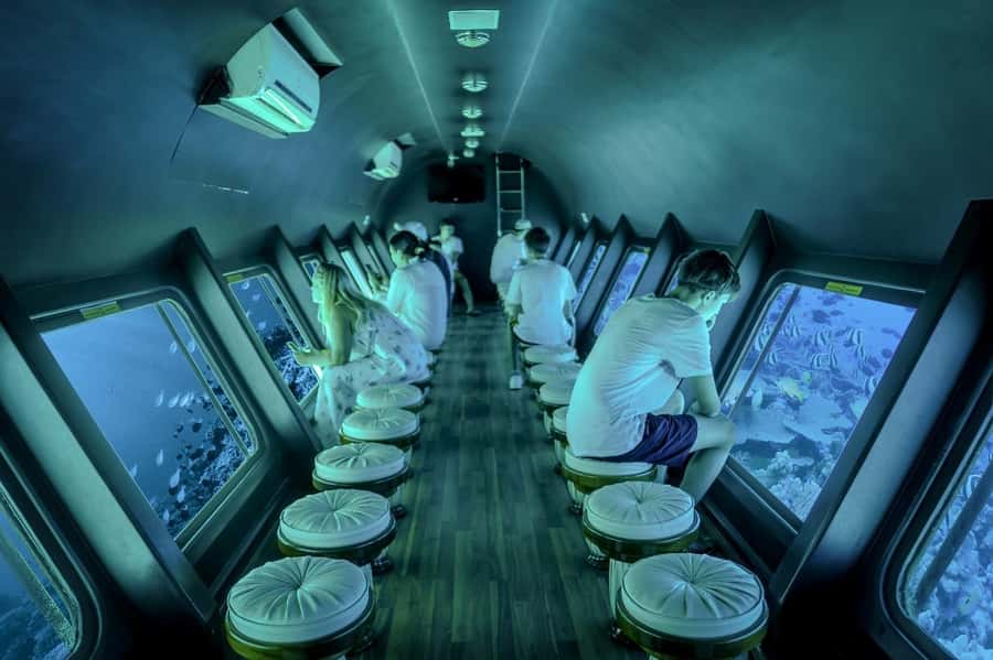 Hurghada: Royal Seascope Submarine Cruise with Snorkel Stop - The 20-minute snorkeling stop: short, fun, and very doable