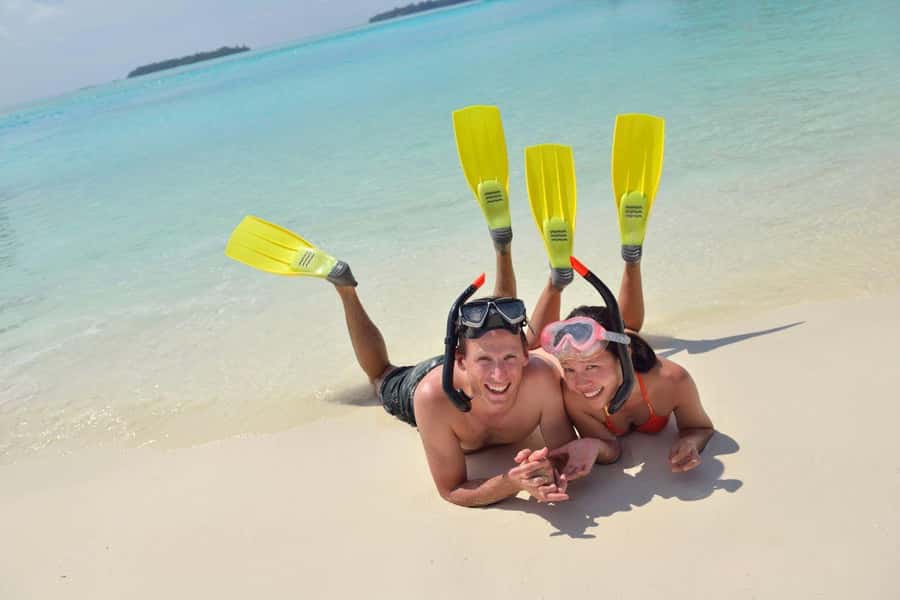 Hurghada: Speedboat Dolphin Watching & Snorkeling with Lunch - Optional parasailing or flying for up to 5 minutes