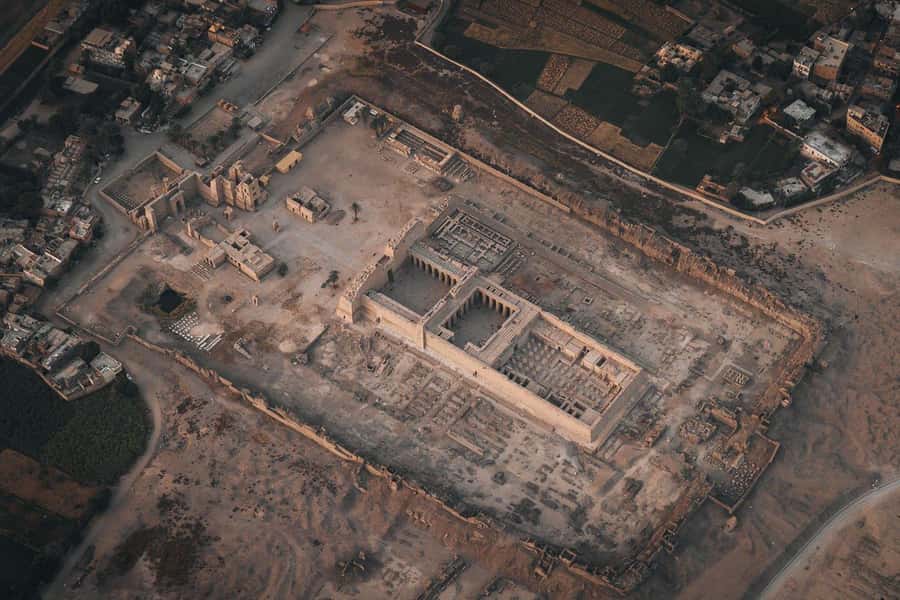 Luxor: Hot Air Balloon Ride over Luxor Relics - The Launch Site Reality Check: Green Light, Crowds, and Fast Coordination